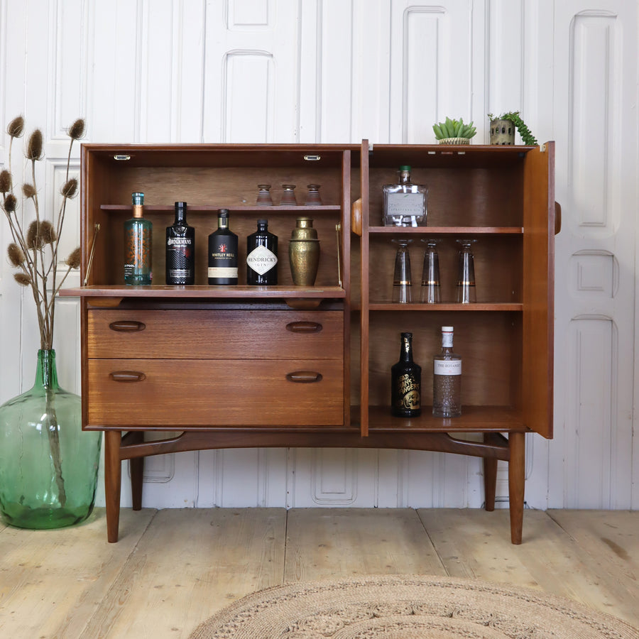 mid_century_g_plan_brasilia_teak_drinks_cabinet