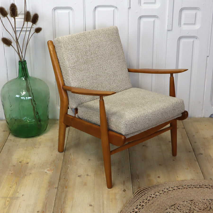 mid_century_scandart_boucle_elm_armchair