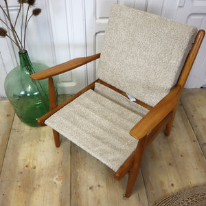 mid_century_scandart_boucle_elm_armchair