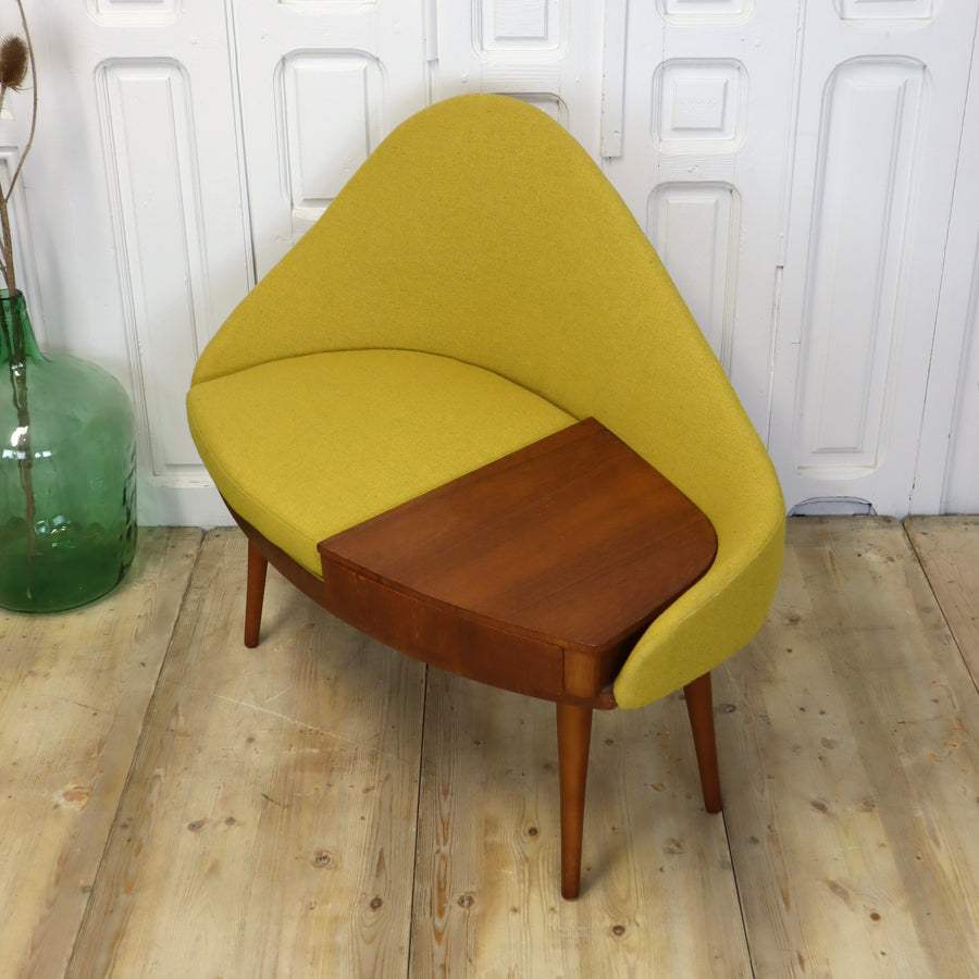 mid_century_vintage_chippy_heath_curved_telephone_seat