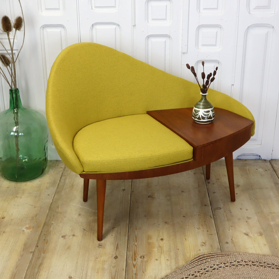 mid_century_vintage_chippy_heath_curved_telephone_seat