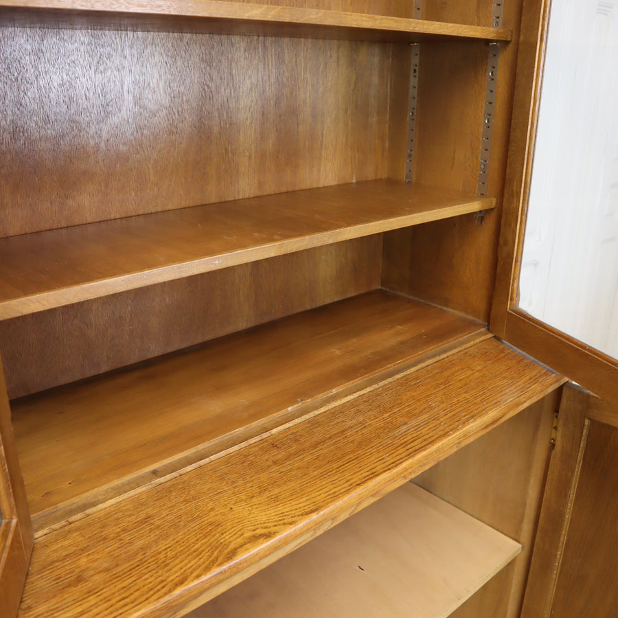 vintage_oak_mid_century_bell_barn_glazed_display_cabinet