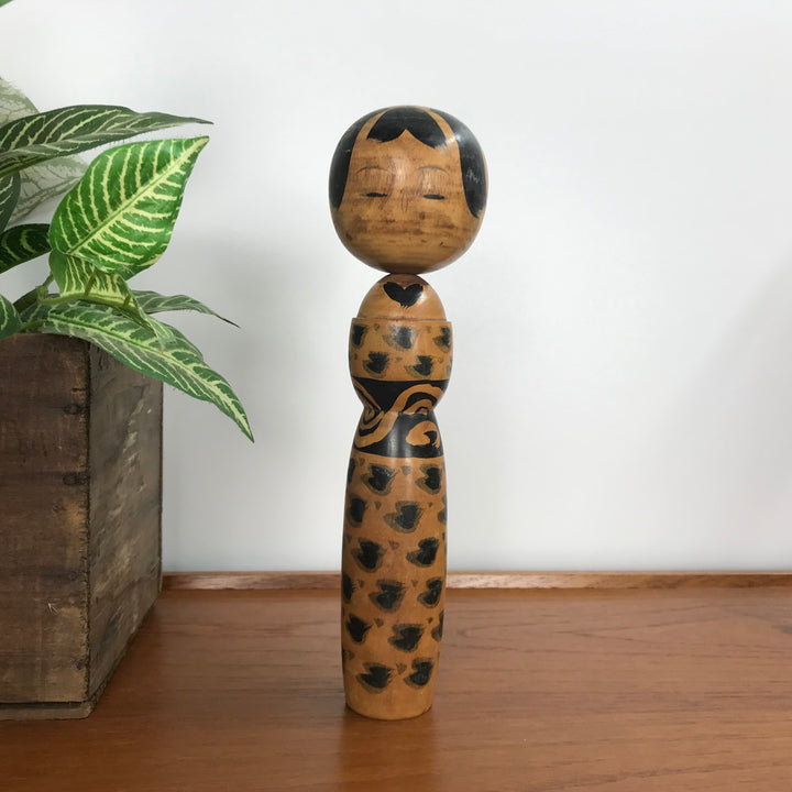 Vintage Japanese Kokeshi Doll E1