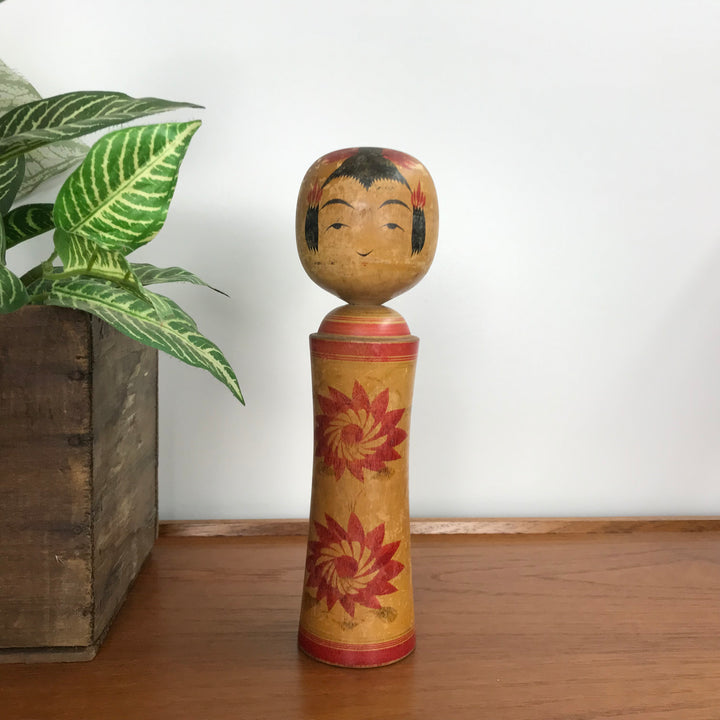 Vintage Japanese Kokeshi Doll D1